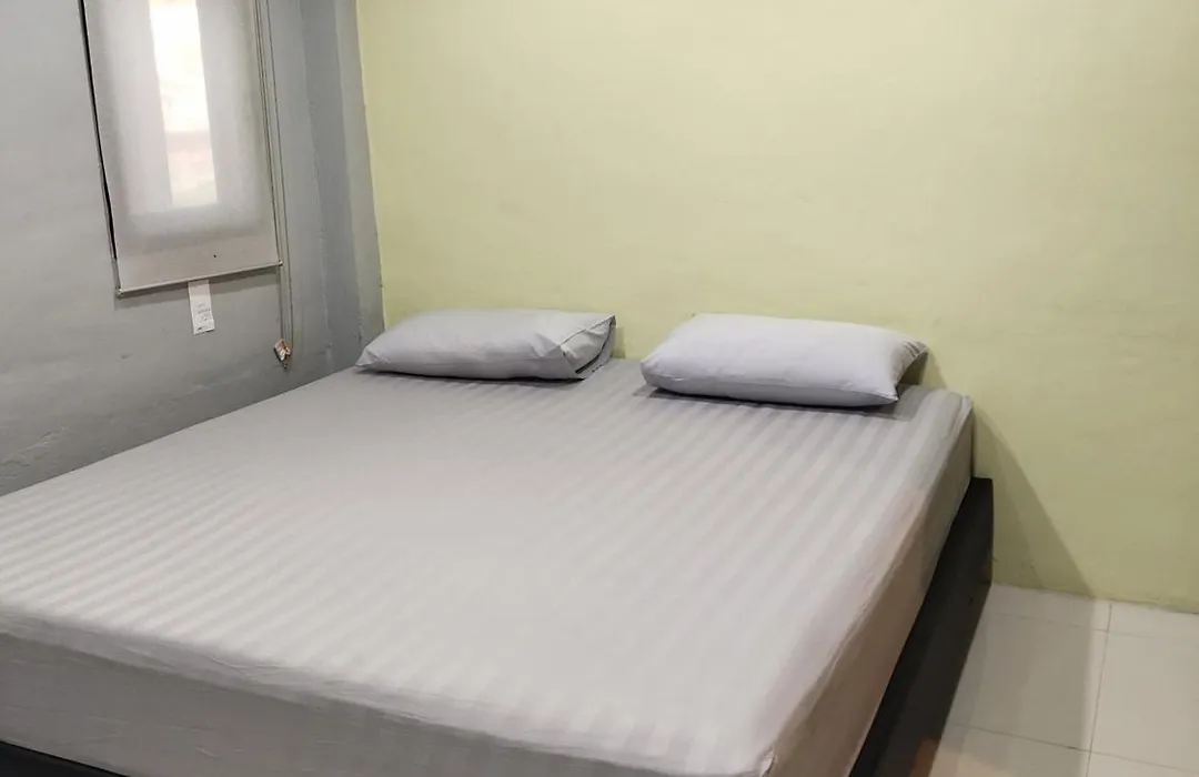 9 Hostel-1